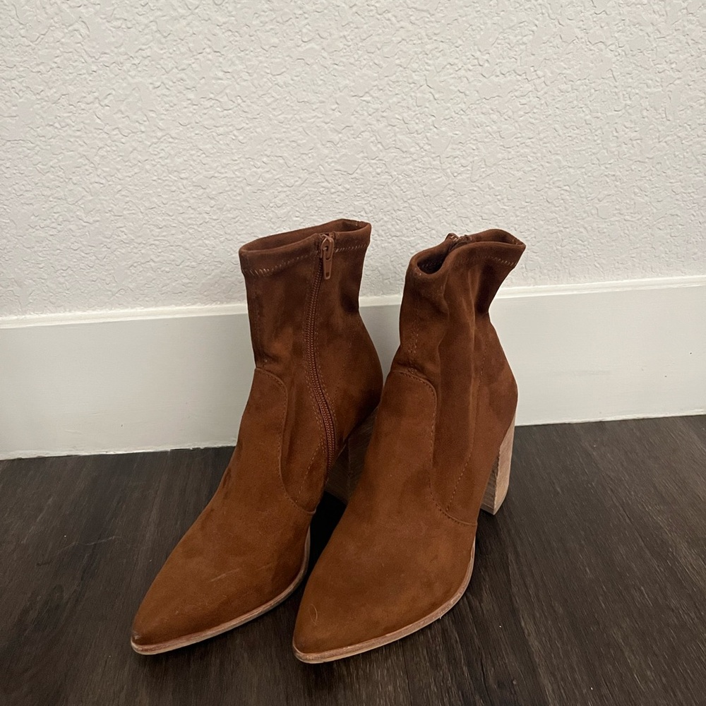 Steve Madden Chestnut Ankle Booties